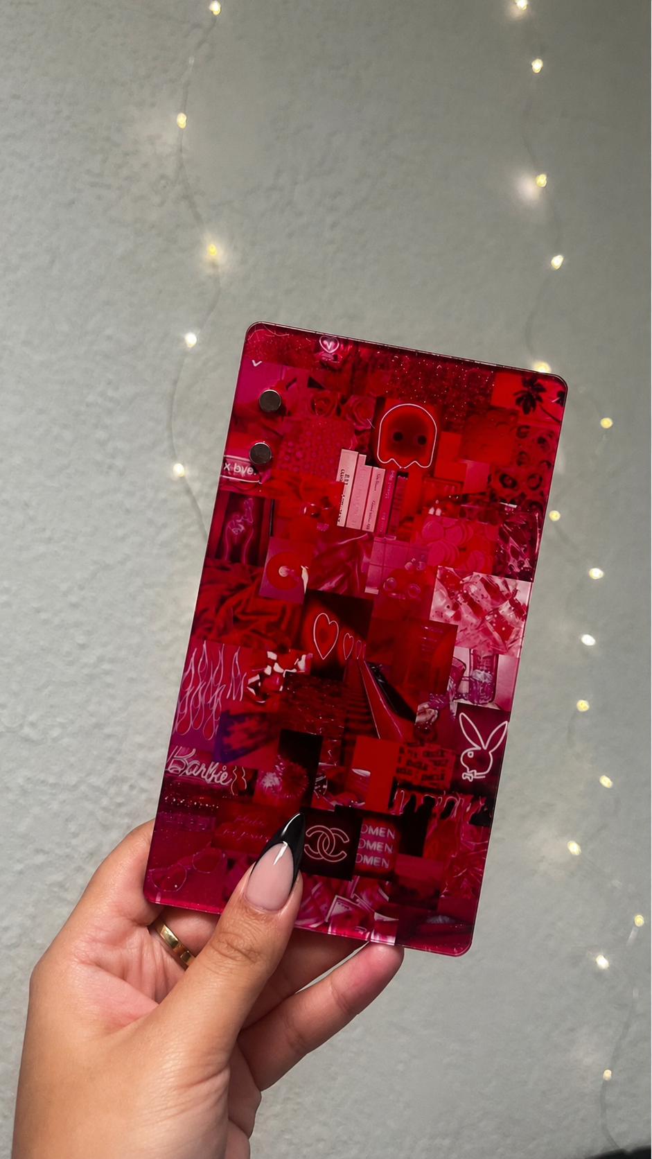Red lash tile